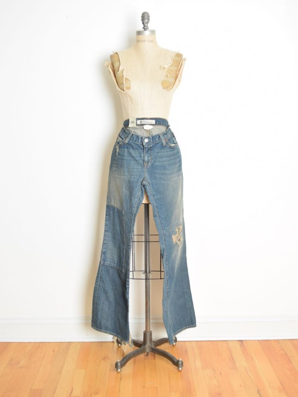 vintage Y2K jeans GAP denim patch low rise flare hippie bell bottoms 8R M NWT